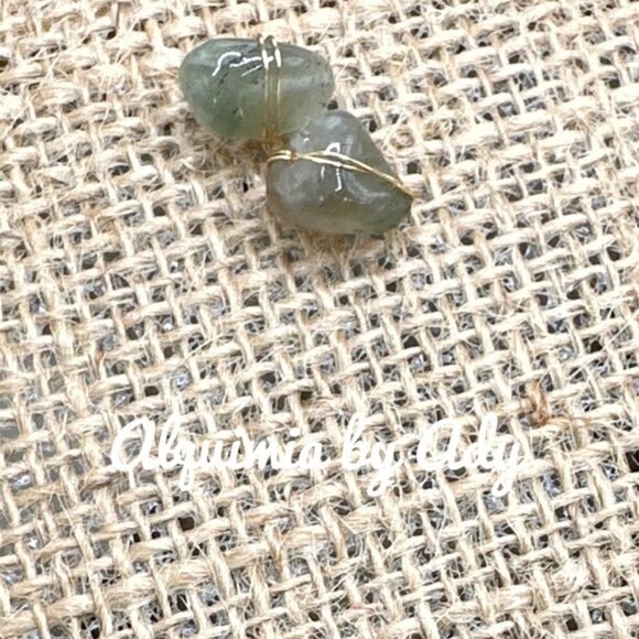 Bohemian gold minimalist labradorite studs - Picture 1 of 1